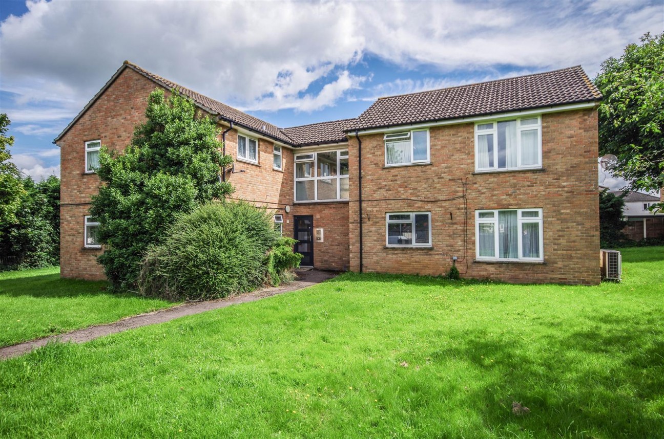 Heath Court, Dursley