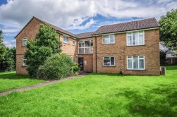 Heath Court, Dursley
