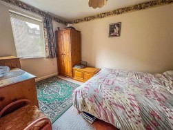 Champions Court, Dursley