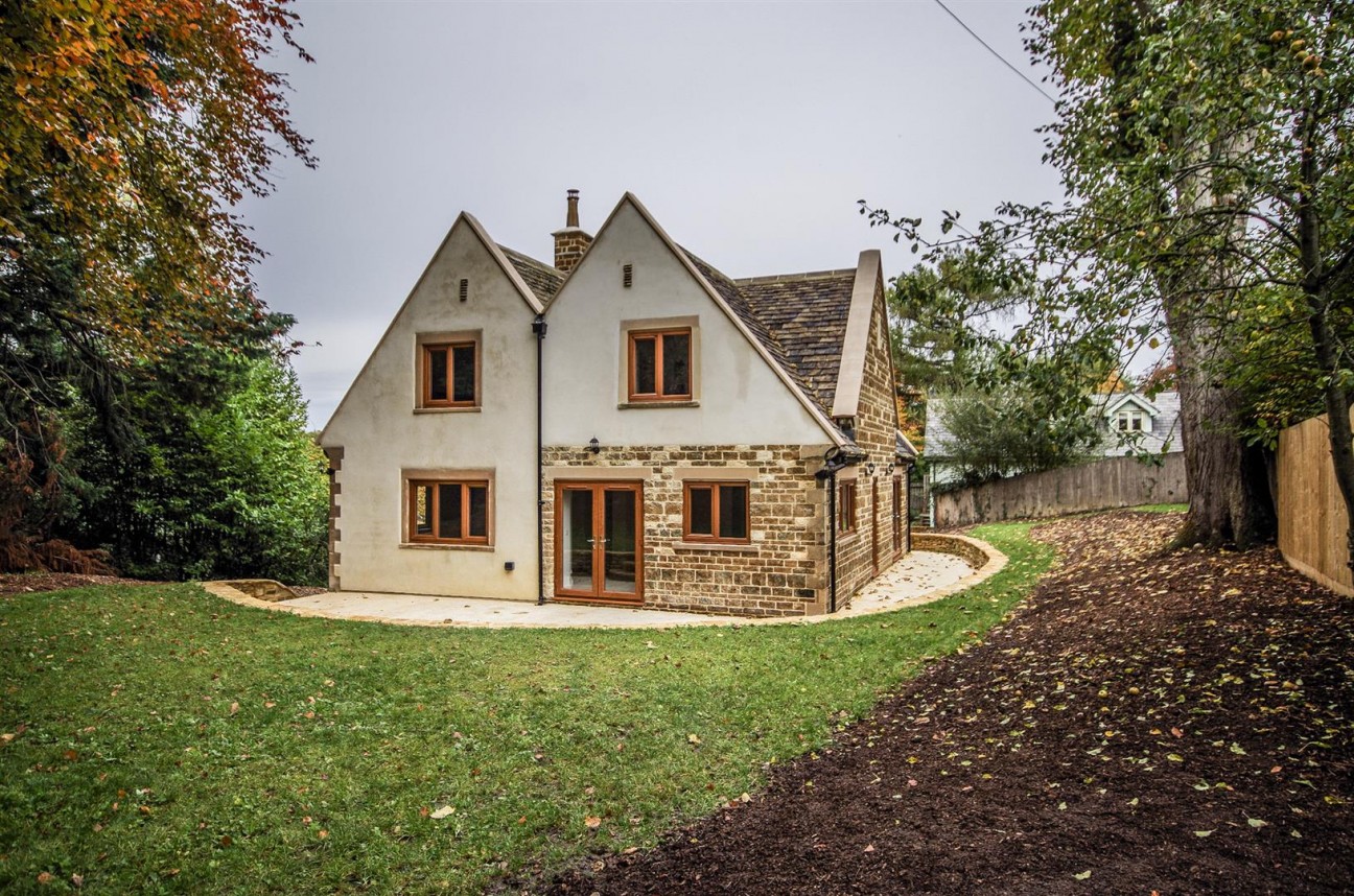The Street, Stinchcombe
