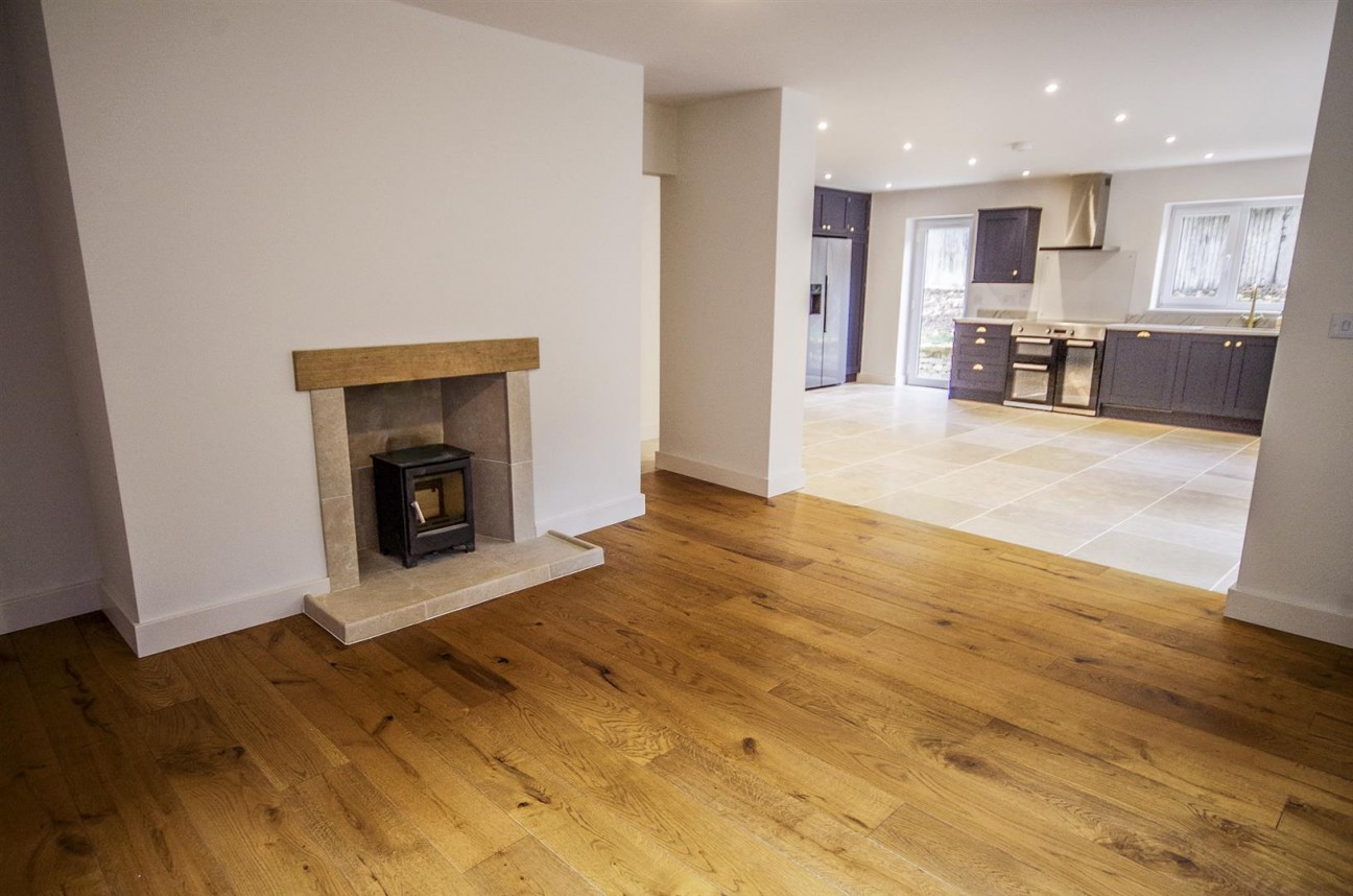 The Street, Stinchcombe