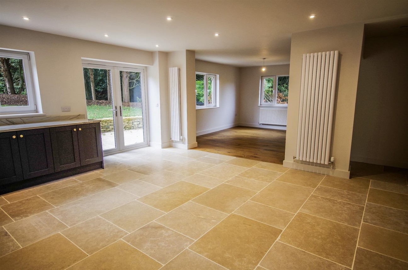 The Street, Stinchcombe