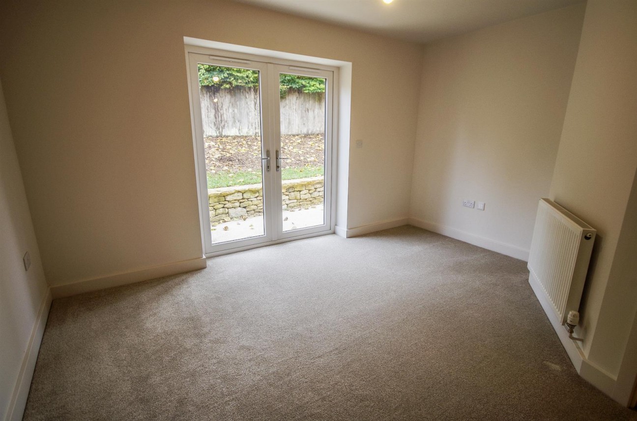 The Street, Stinchcombe