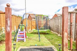 Larkrise, Cam, Dursley