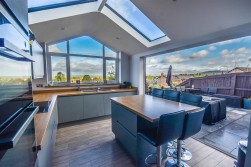 The Hawthorns, Cam, Dursley