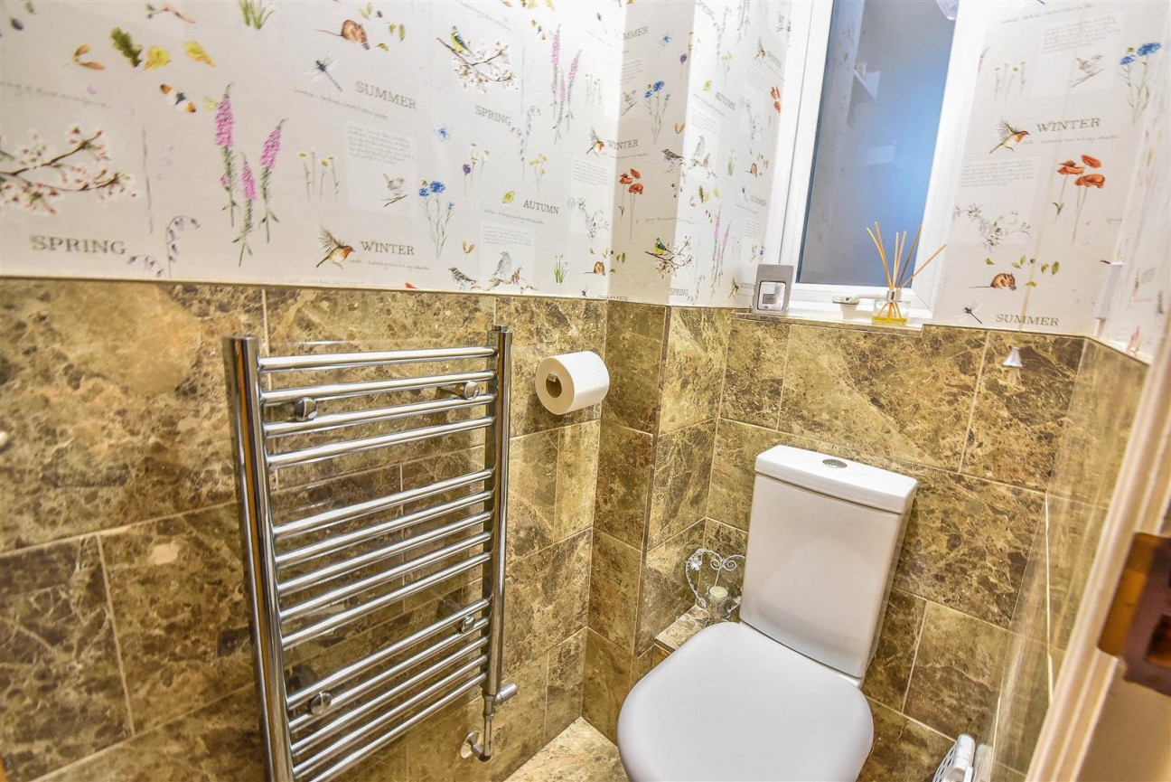 The Hawthorns, Cam, Dursley