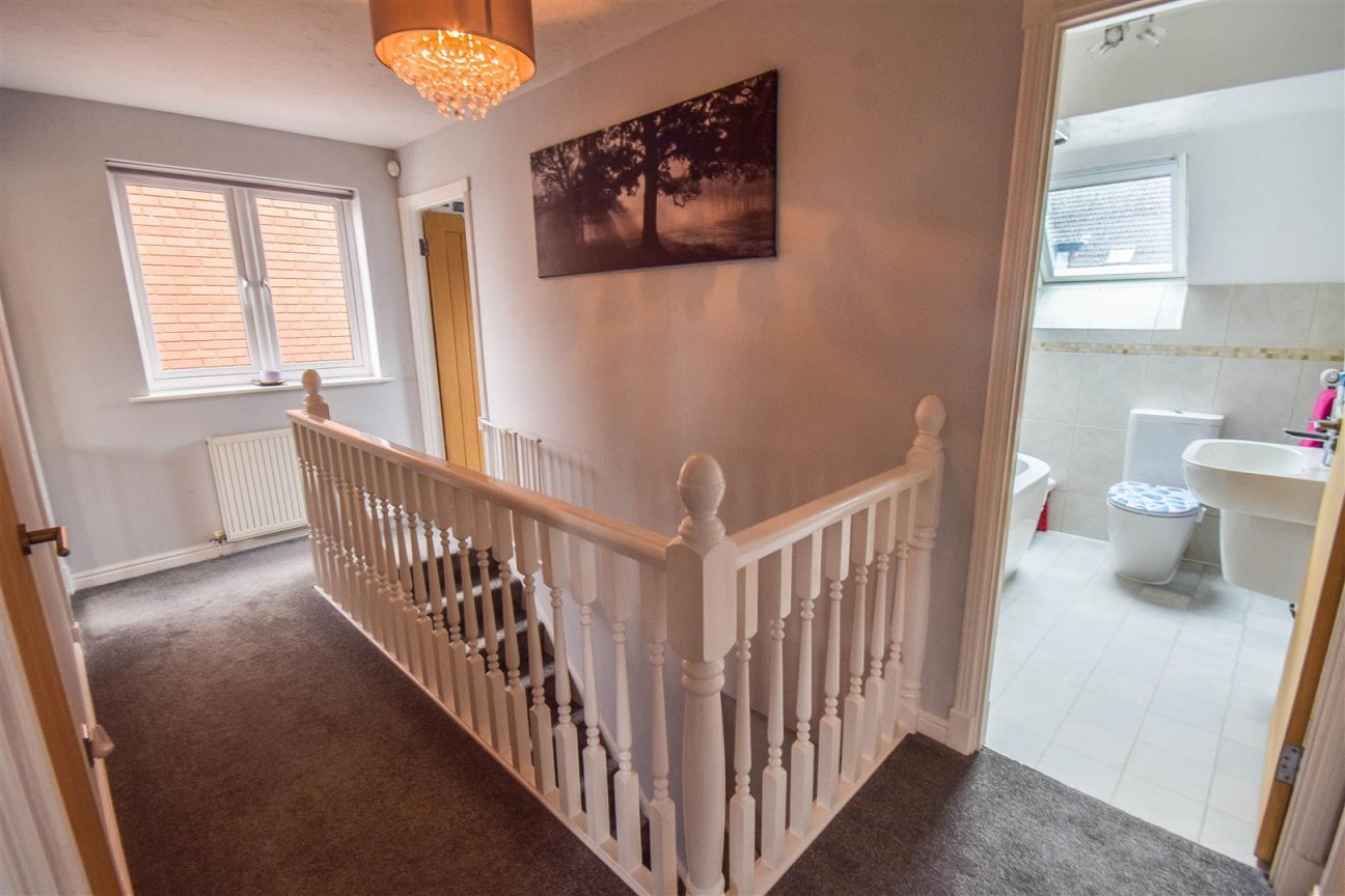 The Hawthorns, Cam, Dursley