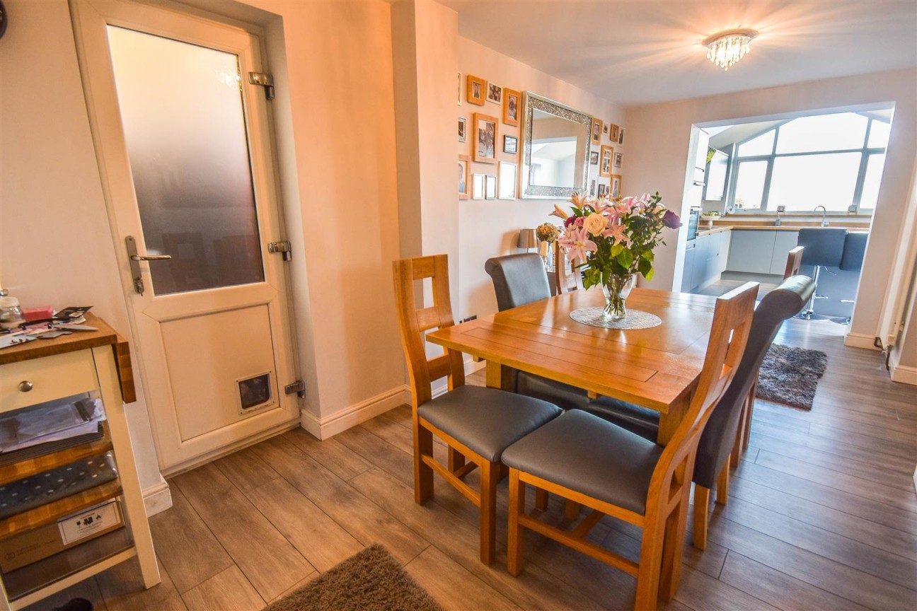 The Hawthorns, Cam, Dursley