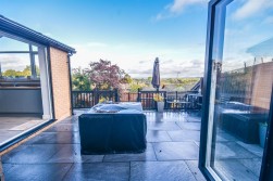 The Hawthorns, Cam, Dursley