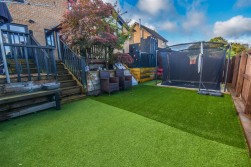 The Hawthorns, Cam, Dursley