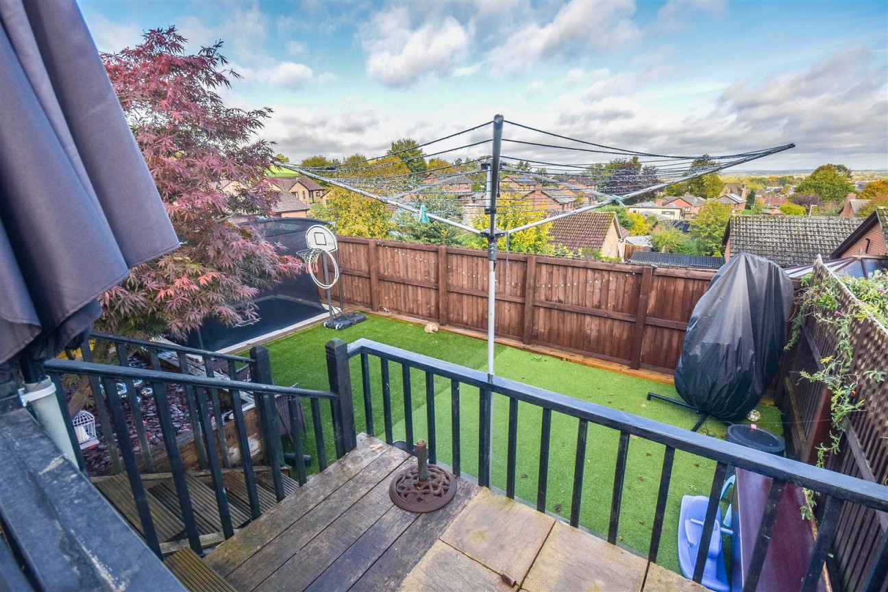 The Hawthorns, Cam, Dursley