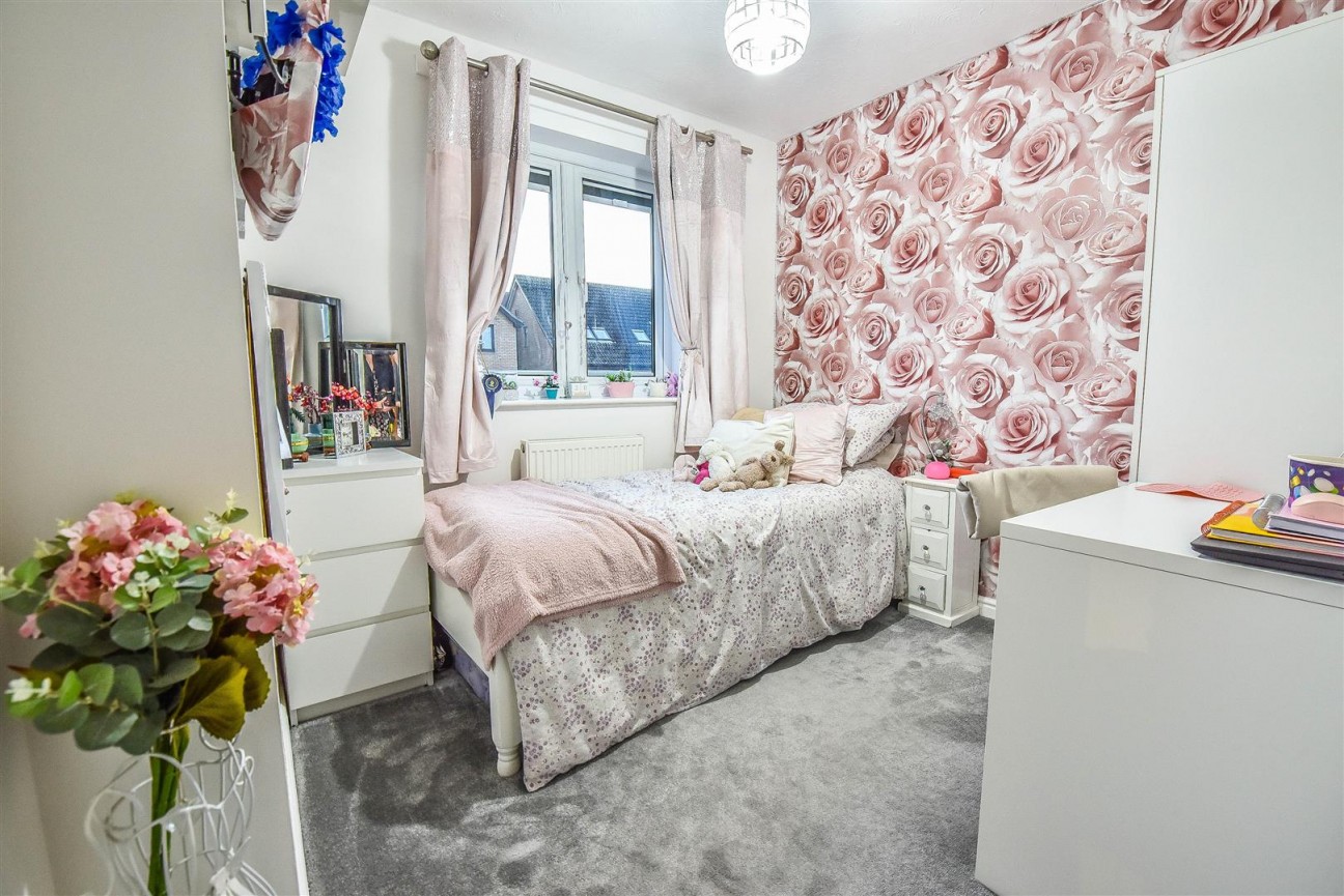 The Hawthorns, Cam, Dursley