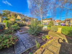 Cedar Drive, Dursley