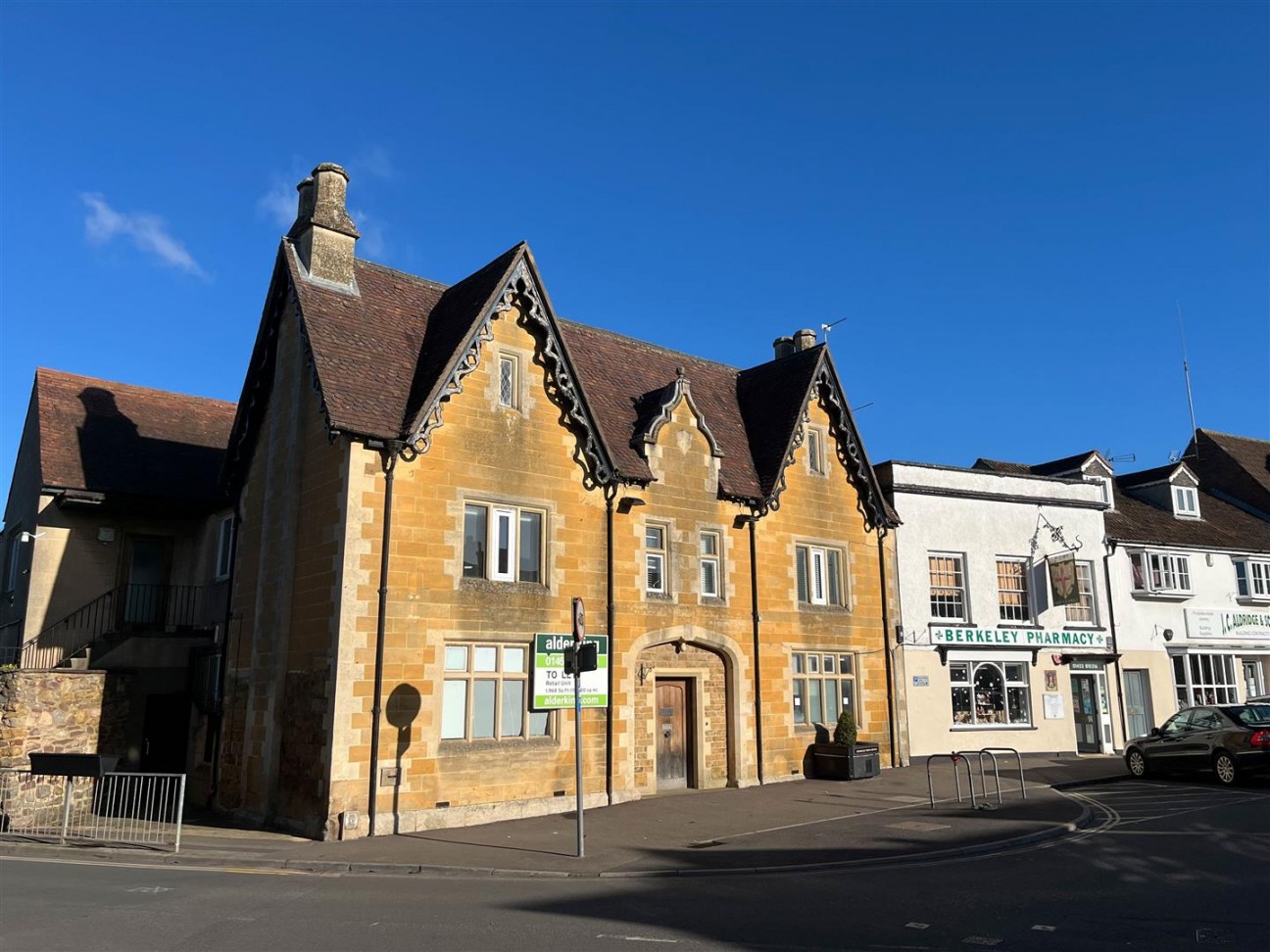 16b Market Place, Berkeley