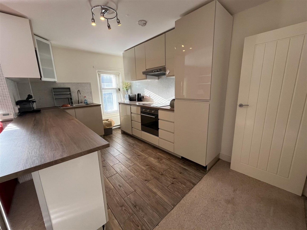 16b Market Place, Berkeley