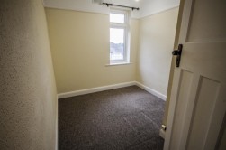 Olive Grove, Dursley