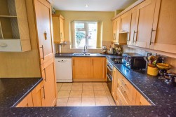 Shutehay Drive, Cam, Dursley