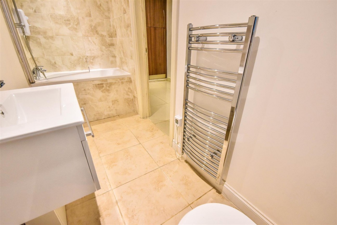 Long Street, Dursley