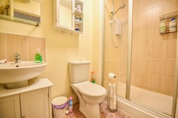 Alexandra Close, Dursley