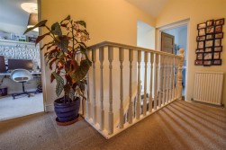 Dursley Road, Dursley