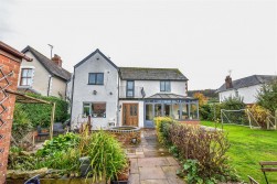 Dursley Road, Dursley