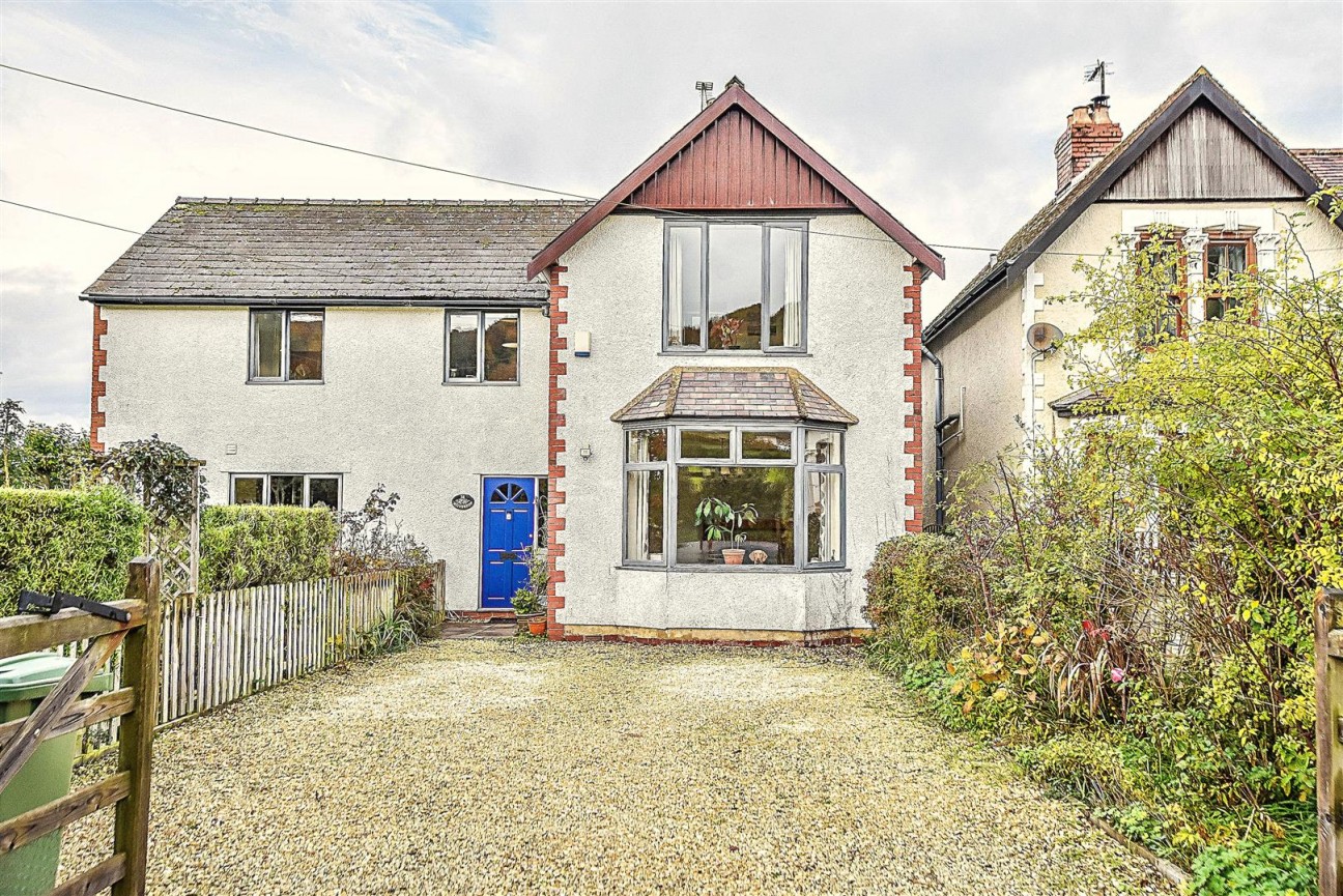 Dursley Road, Dursley