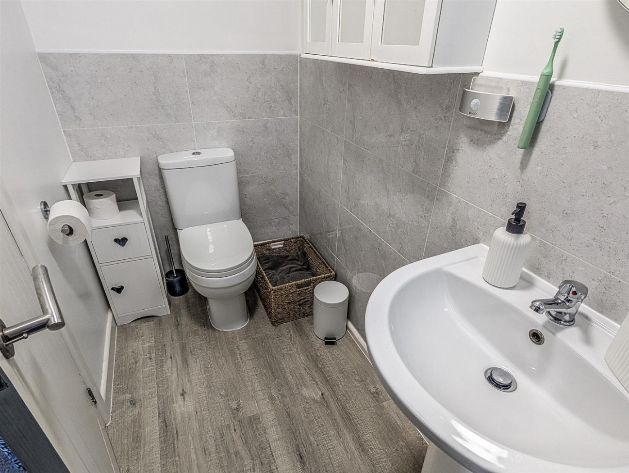 Trotman Avenue, Cam, Dursley