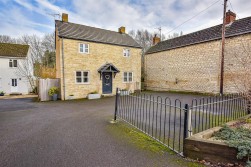 Rowley, Cam, Dursley