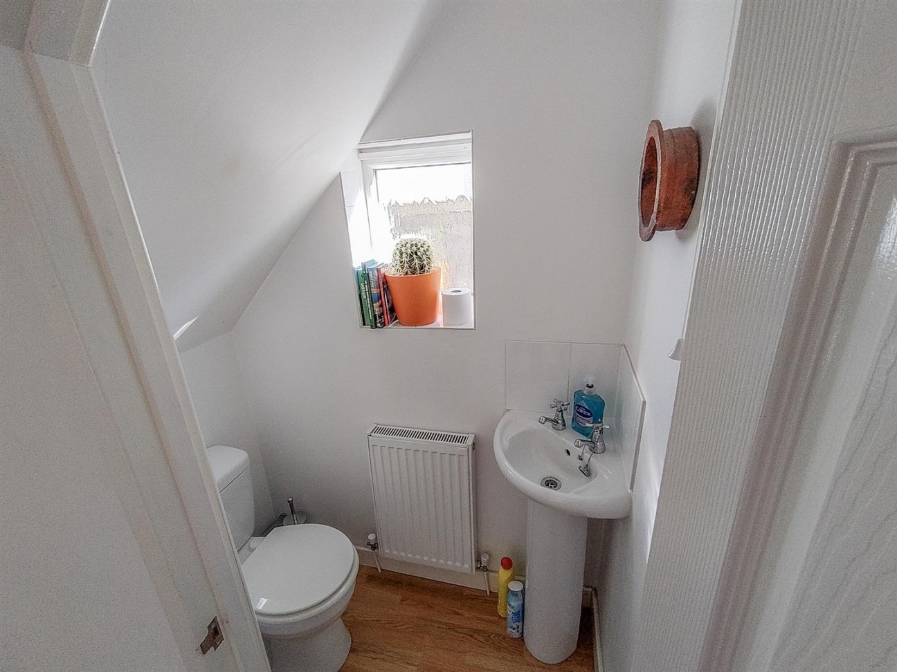 Lawrence Grove, Dursley