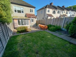 Lawrence Grove, Dursley