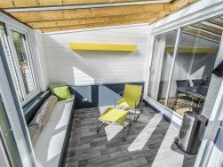 Lawrence Grove, Dursley