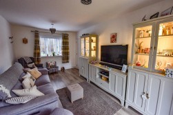 Lister Road, Dursley