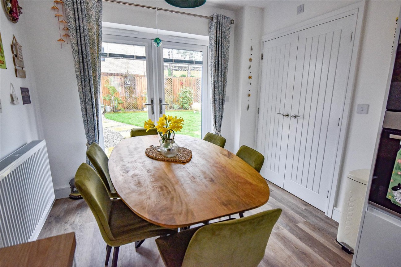 Lister Road, Dursley