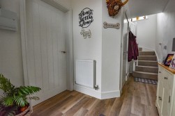 Lister Road, Dursley