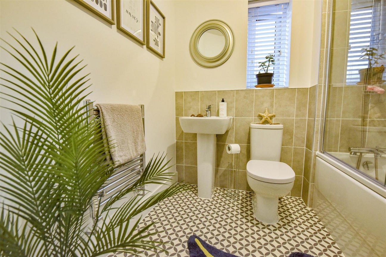 Lister Road, Dursley