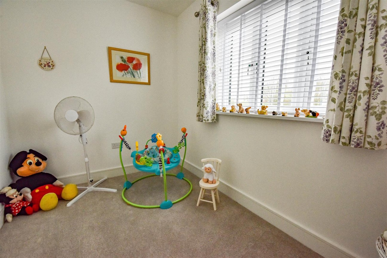 Lister Road, Dursley