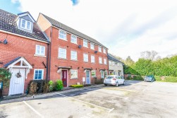 Legion Close, Dursley