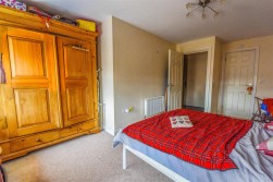 Legion Close, Dursley