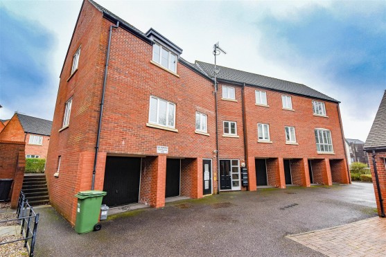 Priory Close, Dursley