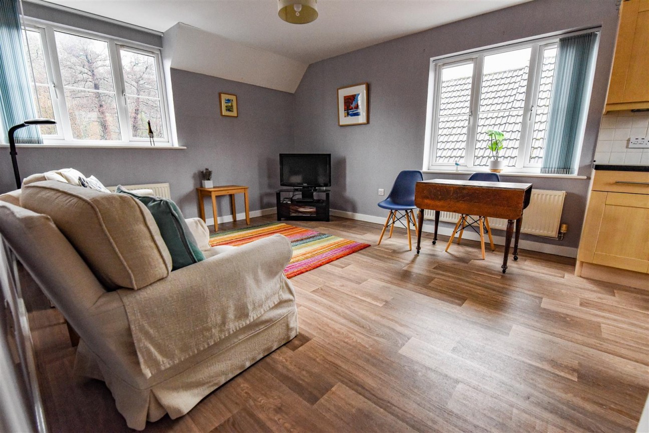 Priory Close, Dursley