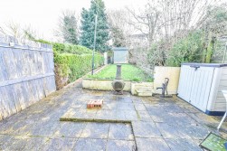 Olive Grove, Dursley