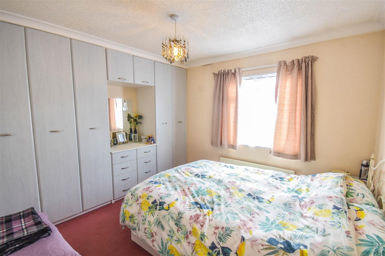 Woodfield Road, Dursley