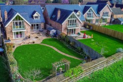 Blacksmith Cottages, Churchend, Slimbridge