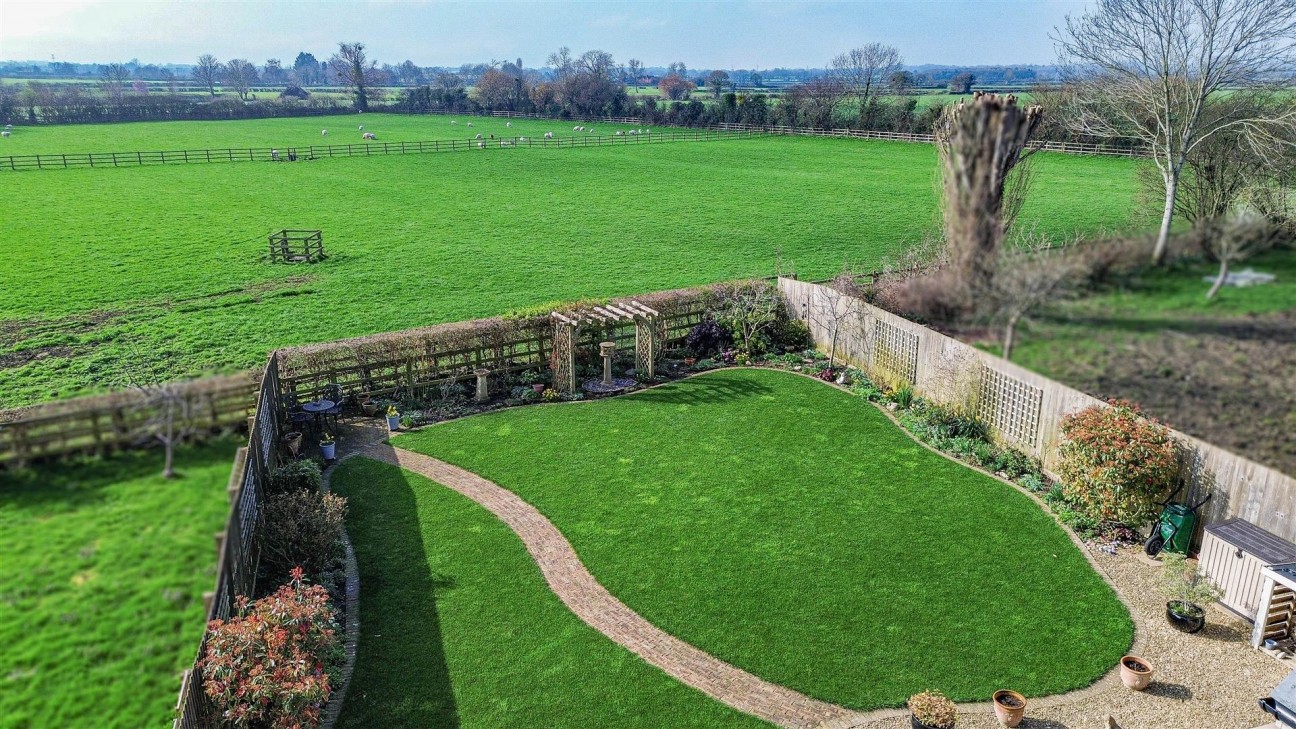 Blacksmith Cottages, Churchend, Slimbridge