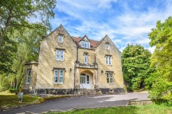 Cedar Drive, Dursley