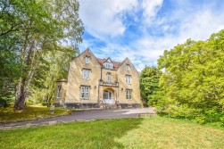 Cedar Drive, Dursley