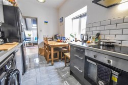 Cedar Drive, Dursley