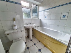 Springfields, Dursley