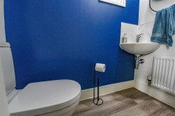 Goldfinch Edge, Cam, Dursley