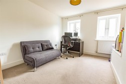 Goldfinch Edge, Cam, Dursley